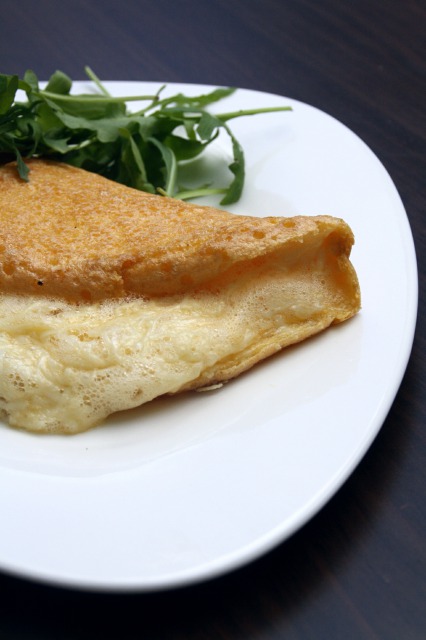 Омлет с зеленью и сыром — рецепт с фото пошагово